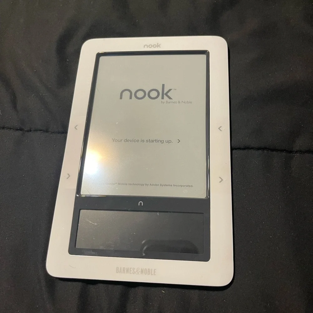 Nook with cover